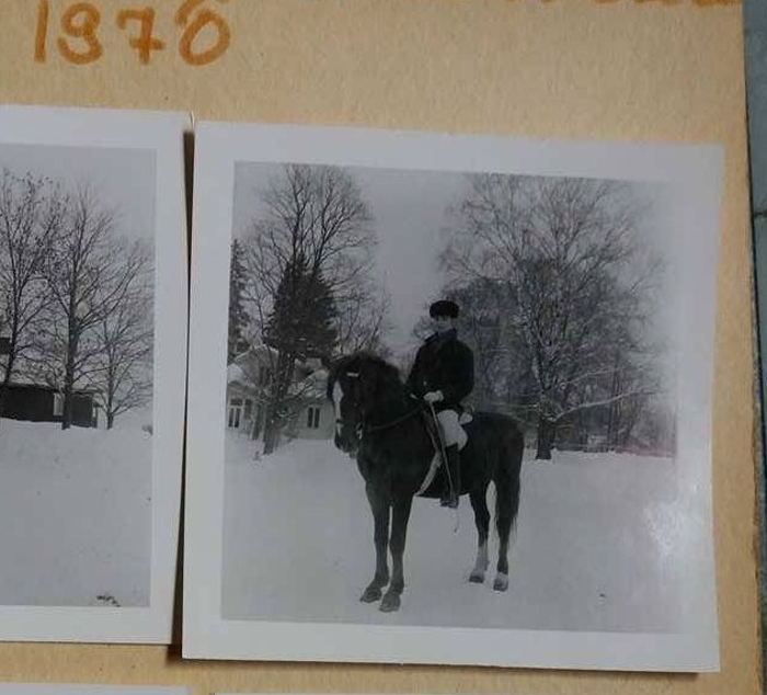 Valkea vyö, Krista Heikkilä