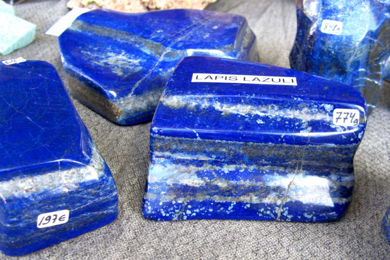 Lapis lazuli, jalokivimessut