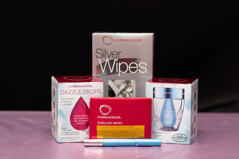 Connoisseur-Wapro-Korujen-puhdistustuotteita